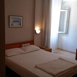 Chambre Standarde Lit Queen-Size